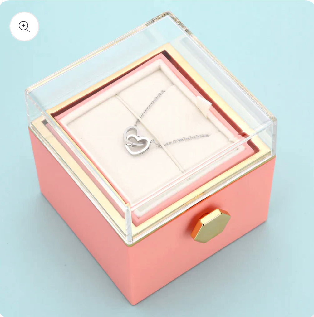 Box with Eternal Rose &amp; Personalized Necklace with Names