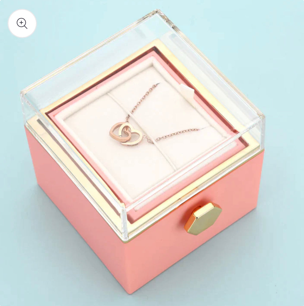 Box with Eternal Rose &amp; Personalized Necklace with Names