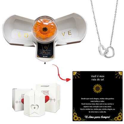 Caja con Girasol Eterno & Collar Corazón Personalizado