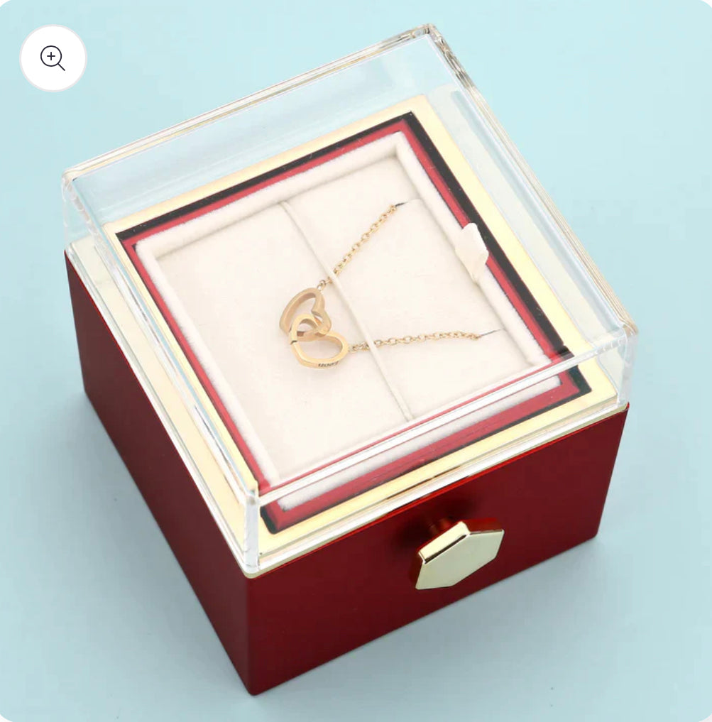 Box with Eternal Rose &amp; Personalized Necklace with Names